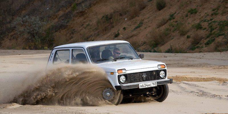 Lada 4x4 3 dv.